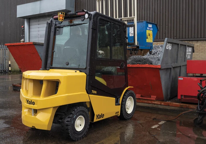 CARRELLI ELEVATORI DIESEL